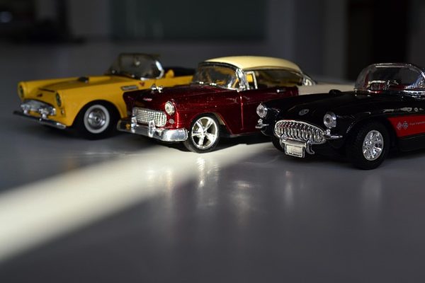 Créez votre voiture miniature personnalisée avec an model cars